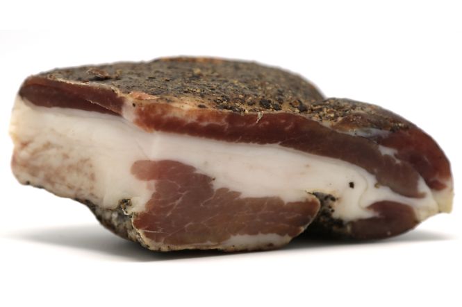 Guanciale – lard from pork cheek. Image by Popo le Chien, licensed under CC BY-SA 4.0