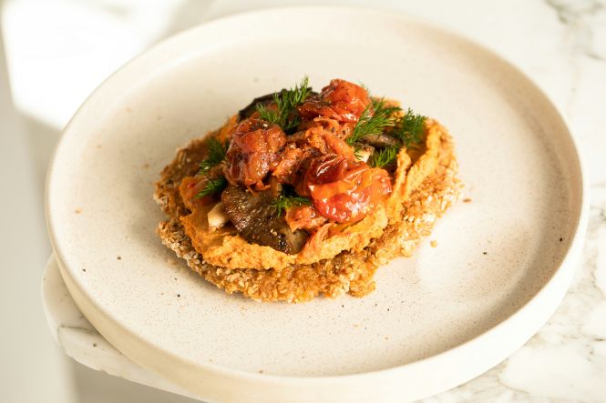 Holstein schnitzel. Photo by Bakd&Raw by Karolin Baitinger on Unsplash
