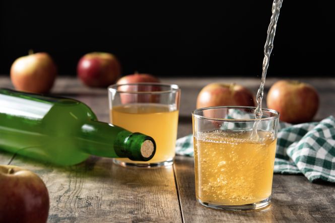  Cider. Image by chandlervid85 on Freepik