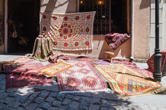 In Kutaisi, shopping is a unique experience that can easily fill your entire day with delight. Photo by Marcin Konsek, licensed under CC BY-SA 4.0