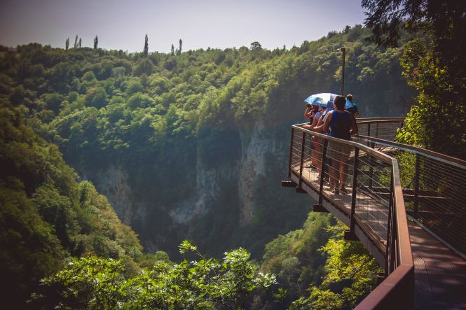 At Okatse Canyon, brace yourself for a dizzying walk above the abyss. Photo by Zysko serhii, licensed under CC BY-SA 4.0