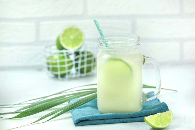 Brazilian Lemonade. Photo by Keesha's Kitchen on Unsplash