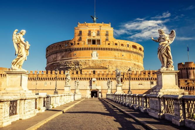 Castel Sant'Angelo. Photo from https://www.facebook.com/OsteriaLuciInCucina?locale=it_IT