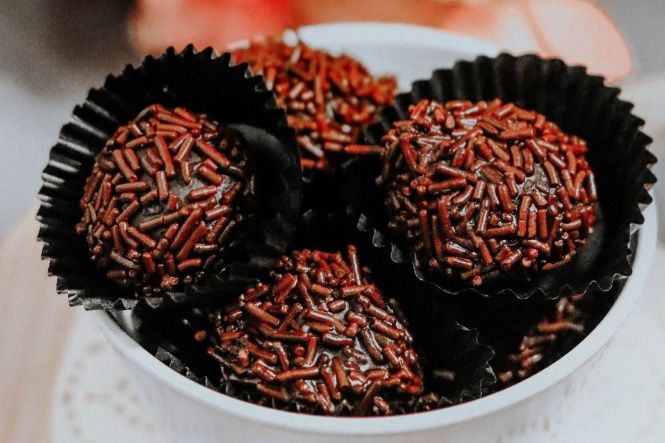 Brigadeiro. Foto: Meggy Kadam Aryanto, Pexels, recortada