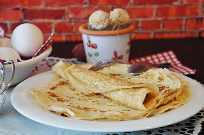 Nalesniki, Polish crepes to eat for breakfast in Wroclaw. Image from PxHere