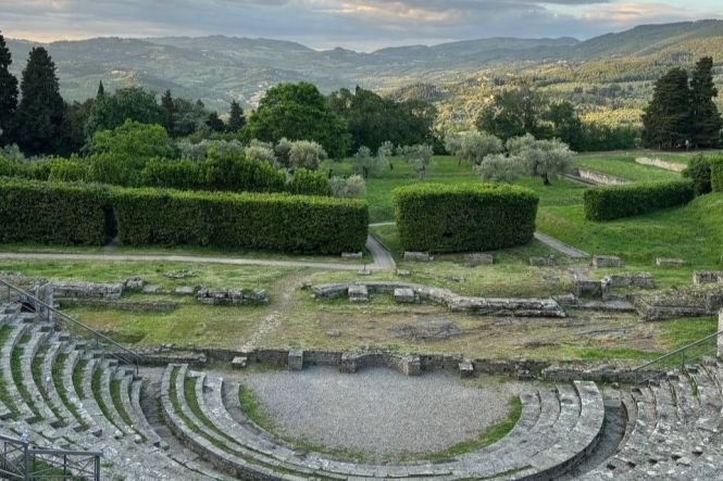 Le théâtre romain de Fiesole. Photo des Musées de Fiesole, page Facebook : https://www.facebook.com/musei.fiesole