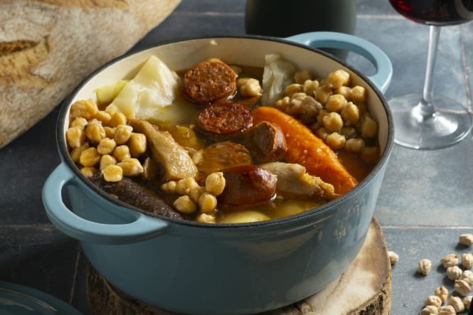Puchero, el guiso tradicional cordob&eacute;s. Imagen de freepik en Freepik