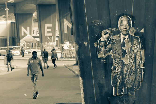 In Joburg, social gaps are right in your face. Photo by Gregory Fullard on Unsplash