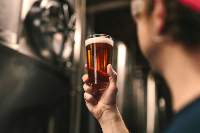 Altbier: bold, brassy, and very D&uuml;sseldorf. Photo by Elevate on Unsplash