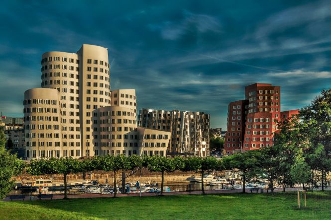 Cologne? Never heard of her. Photo by Stephan Ostrowski on Unsplash