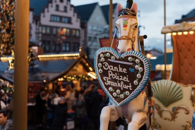 . Danke Polizei Frankfurt. Photo from https://www.facebook.com/PolizeiFrankfurt 