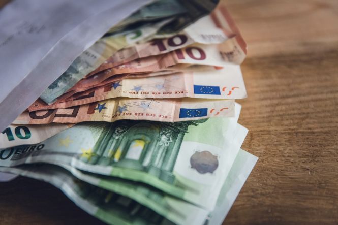 Euro banknotes. Photo by Markus Spiske on Unsplash