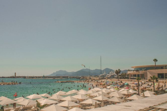 Midday at Cannes beach. Photo by Diane Picchiottino on Unsplash