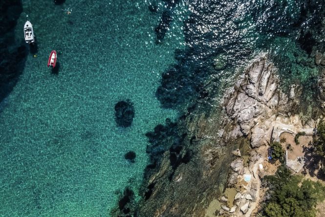 Out to the L&eacute;rins Islands. Photo by Vlad Hilitanu on Unsplash