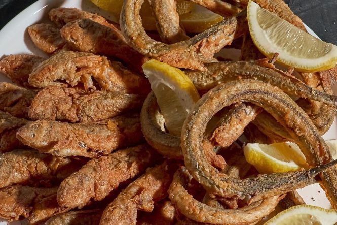 Жареная барабулька в Grand Fish Veranda. Фото: instagram.com/grandfish_veranda